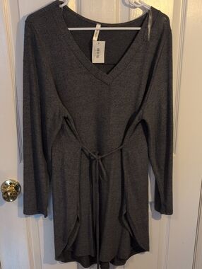 Soft V-Neck Long Sleeve Tie-Waist Tunic - Charcoal Gray